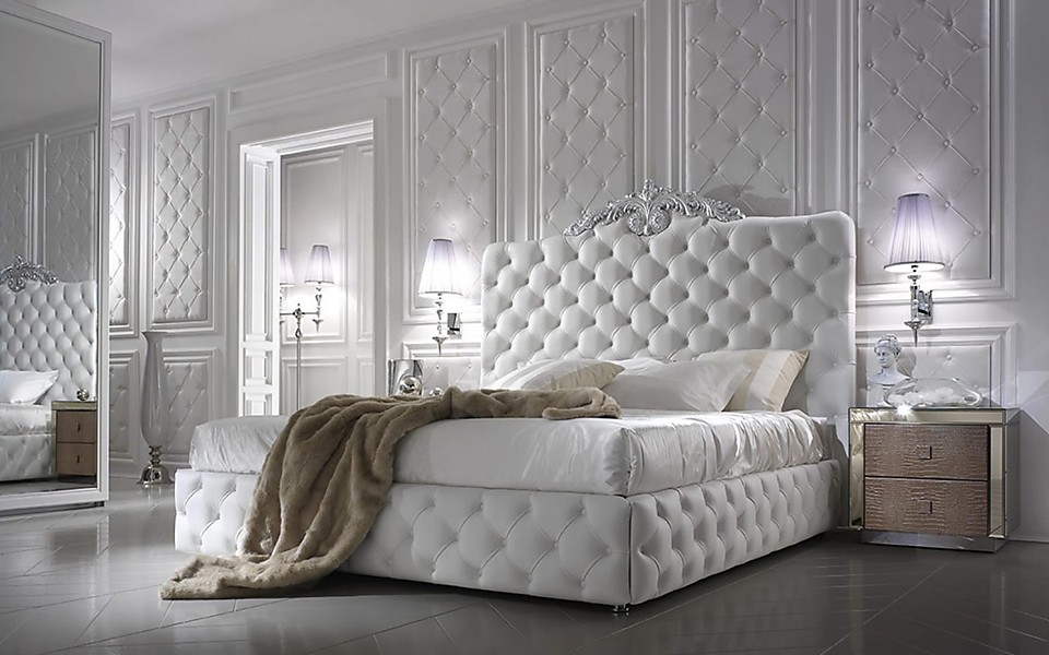 Интерьерные дизайнерские кровати с мягким изголовьем от производителя из эко кожи или ткани.